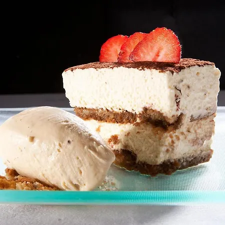 Tino's Отель 3*